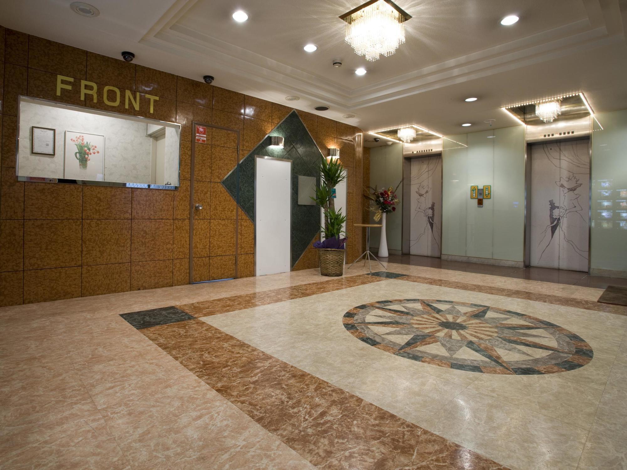 Hotel Candy Hall (Adults Only) Osaka Esterno foto