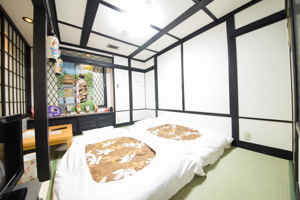 Hotel Candy Hall (Adults Only) Osaka Esterno foto