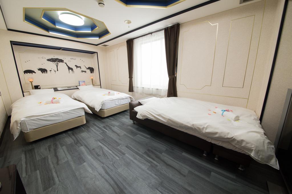 Hotel Candy Hall (Adults Only) Osaka Esterno foto