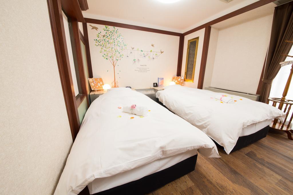 Hotel Candy Hall (Adults Only) Osaka Esterno foto