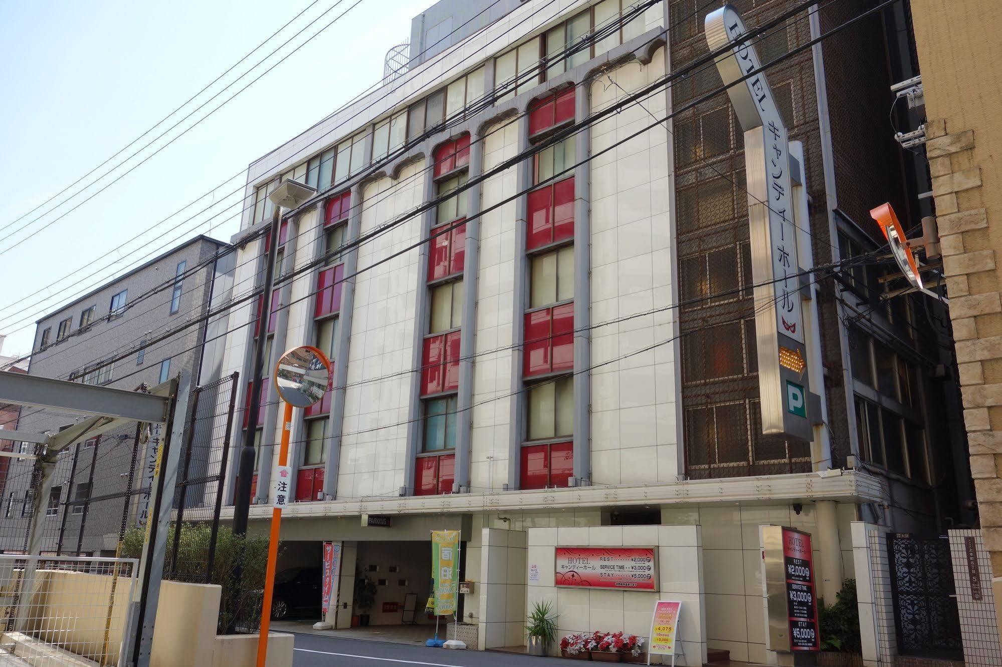 Hotel Candy Hall (Adults Only) Osaka Esterno foto