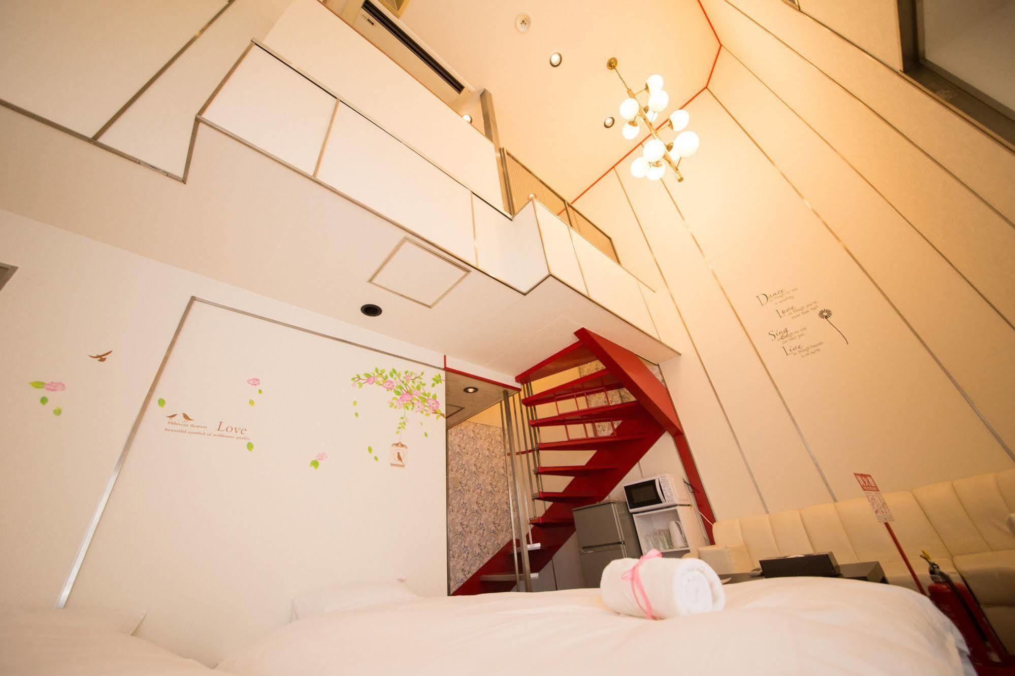 Hotel Candy Hall (Adults Only) Osaka Esterno foto