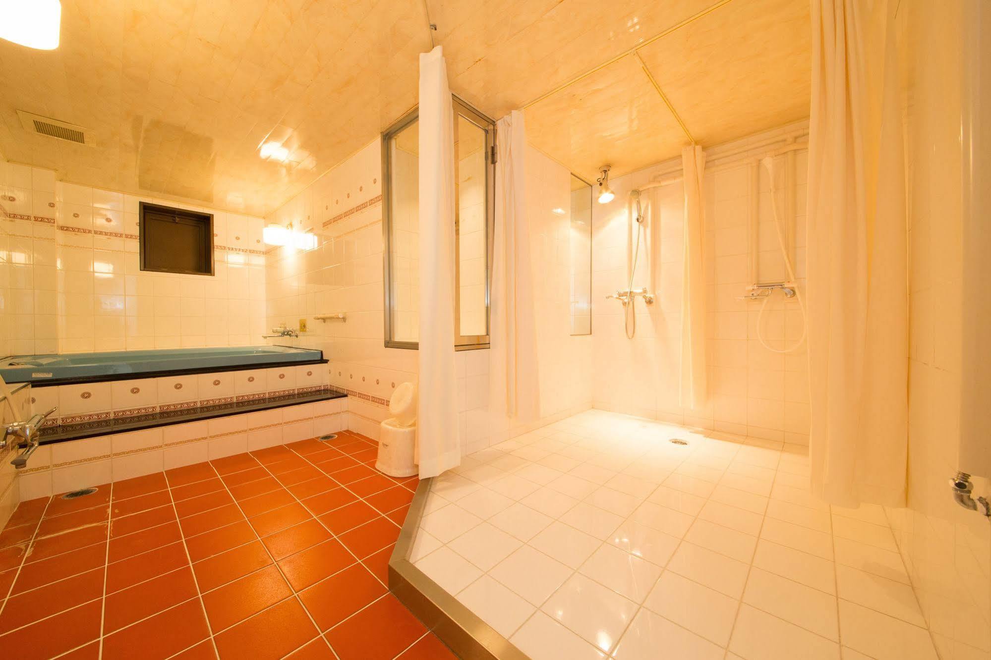 Hotel Candy Hall (Adults Only) Osaka Esterno foto