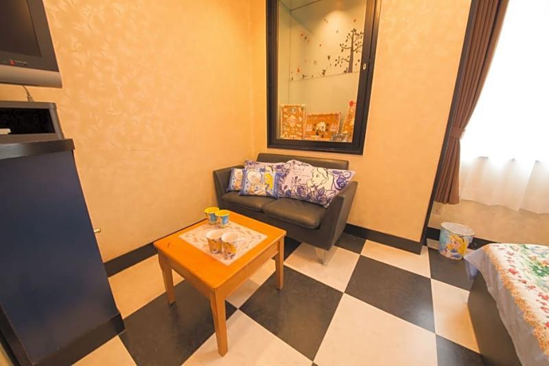 Hotel Candy Hall (Adults Only) Osaka Esterno foto